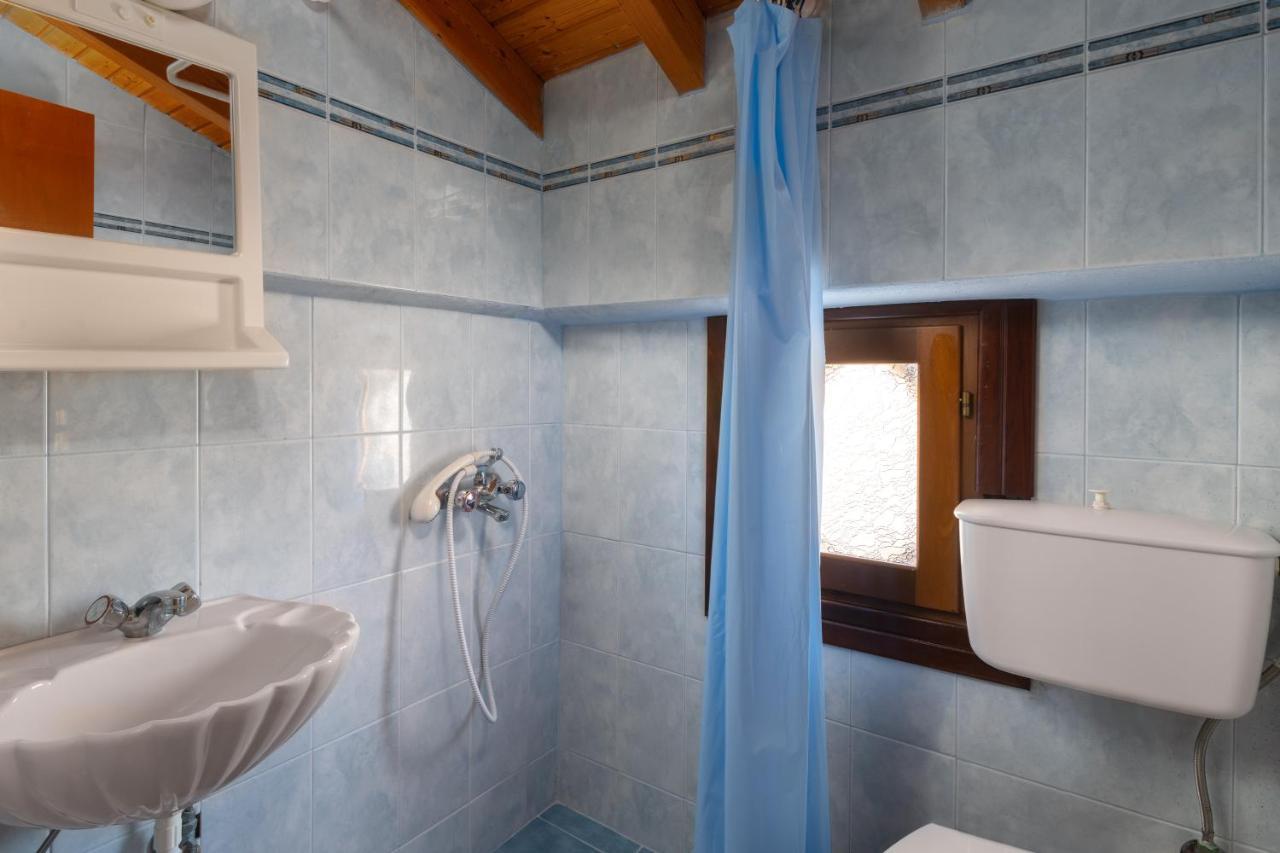 Little Karafillias Chalki House Villa Ngoại thất bức ảnh